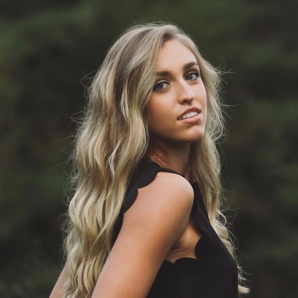 Meet your Posher, Mckinzie - Picture 1 of 1